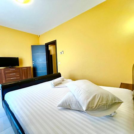 Sophia Lake View Suite Mamaia Esterno foto