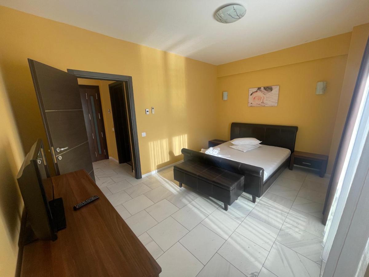Sophia Lake View Suite Mamaia Esterno foto