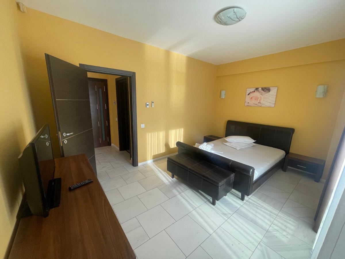 Sophia Lake View Suite Mamaia Esterno foto