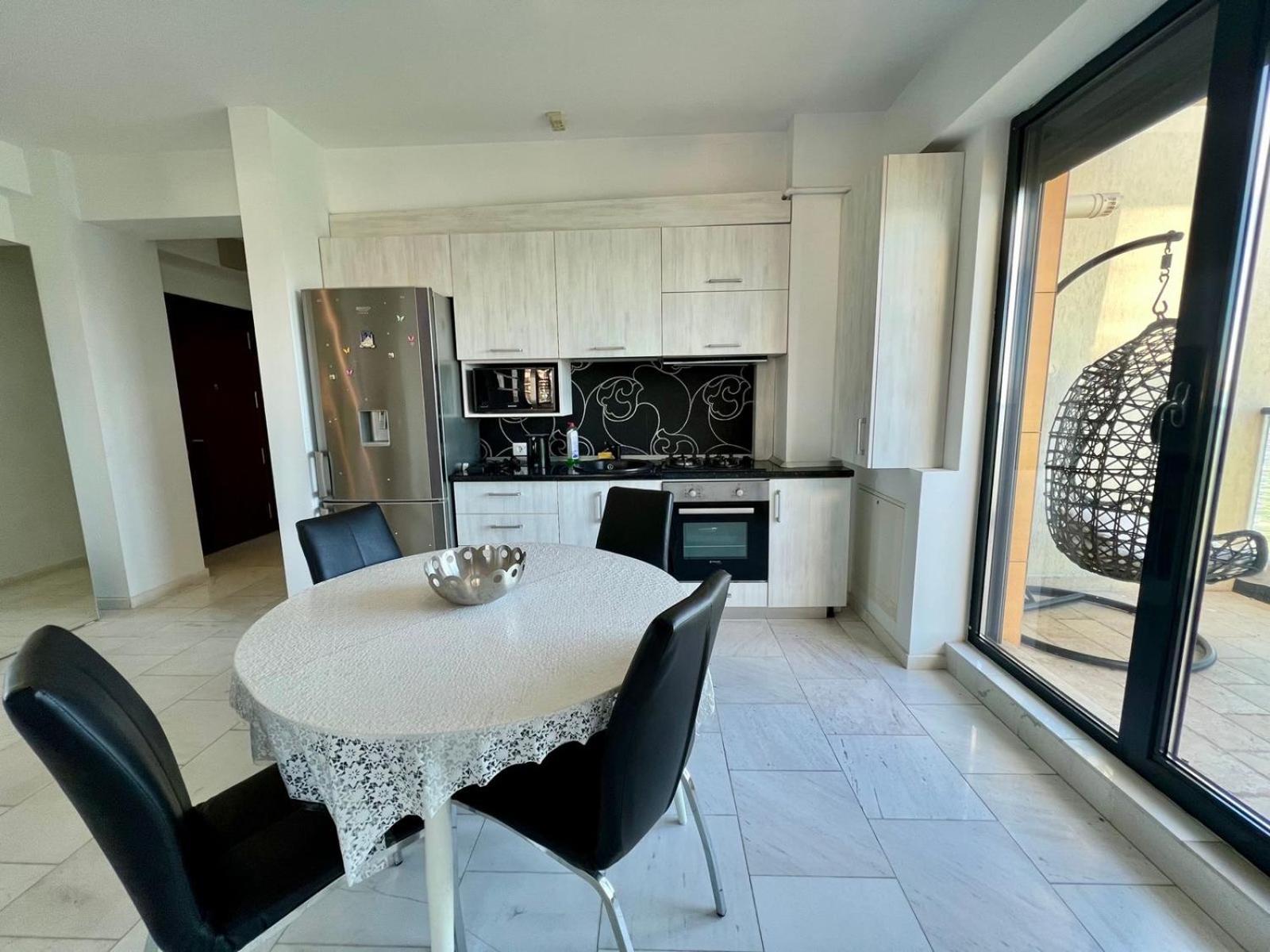 Sophia Lake View Suite Mamaia Esterno foto