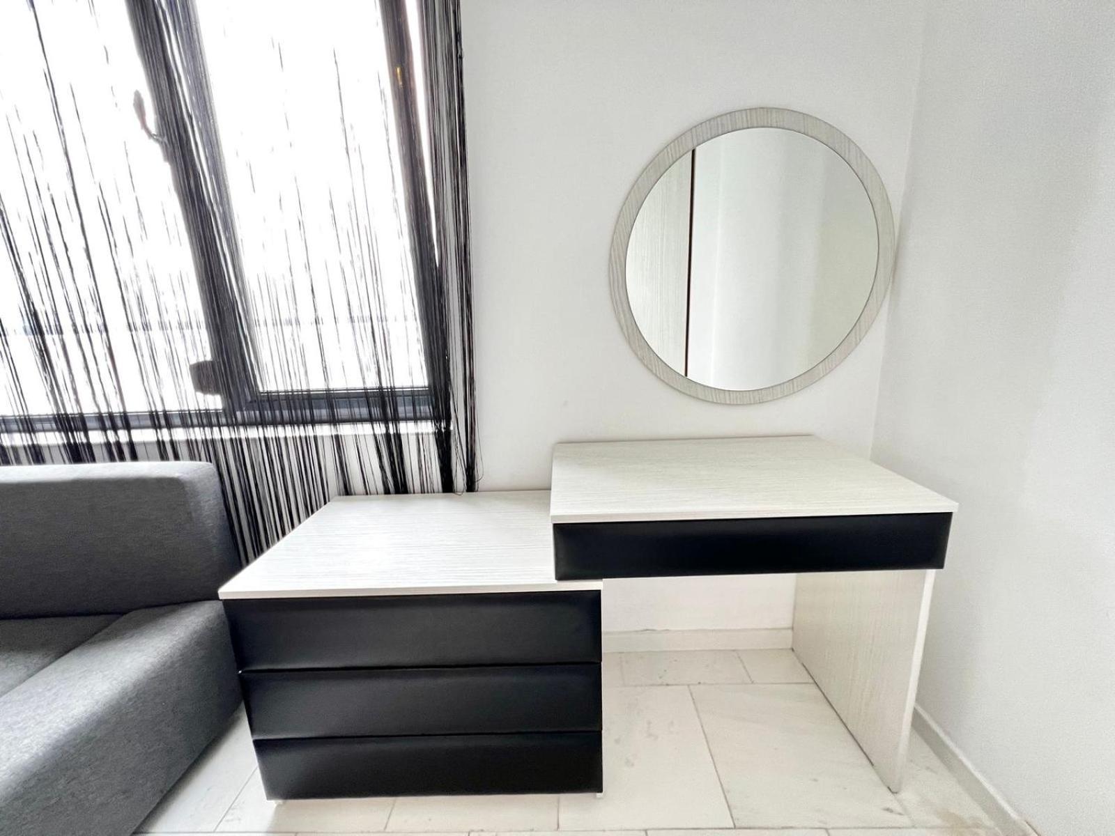 Sophia Lake View Suite Mamaia Esterno foto