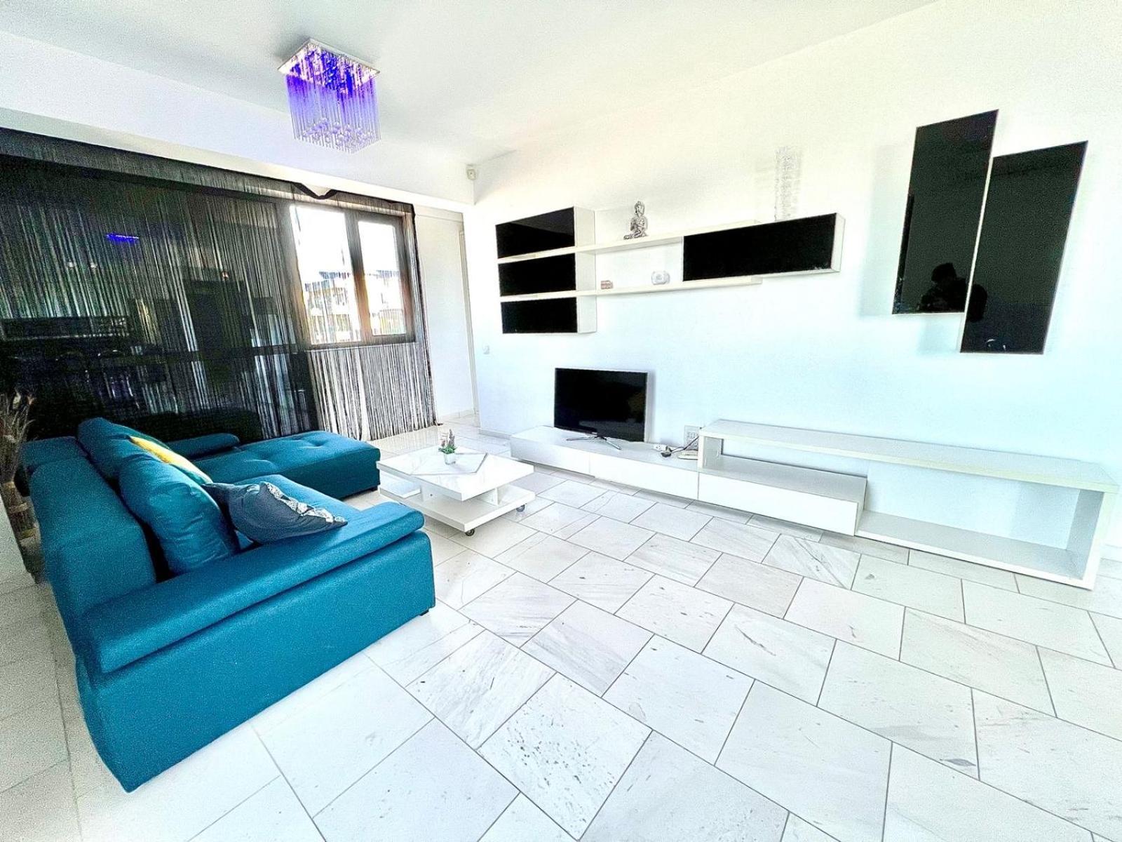 Sophia Lake View Suite Mamaia Esterno foto