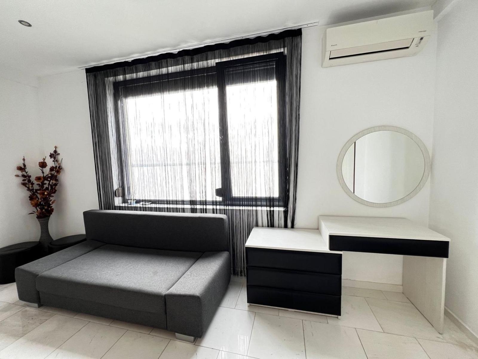 Sophia Lake View Suite Mamaia Esterno foto