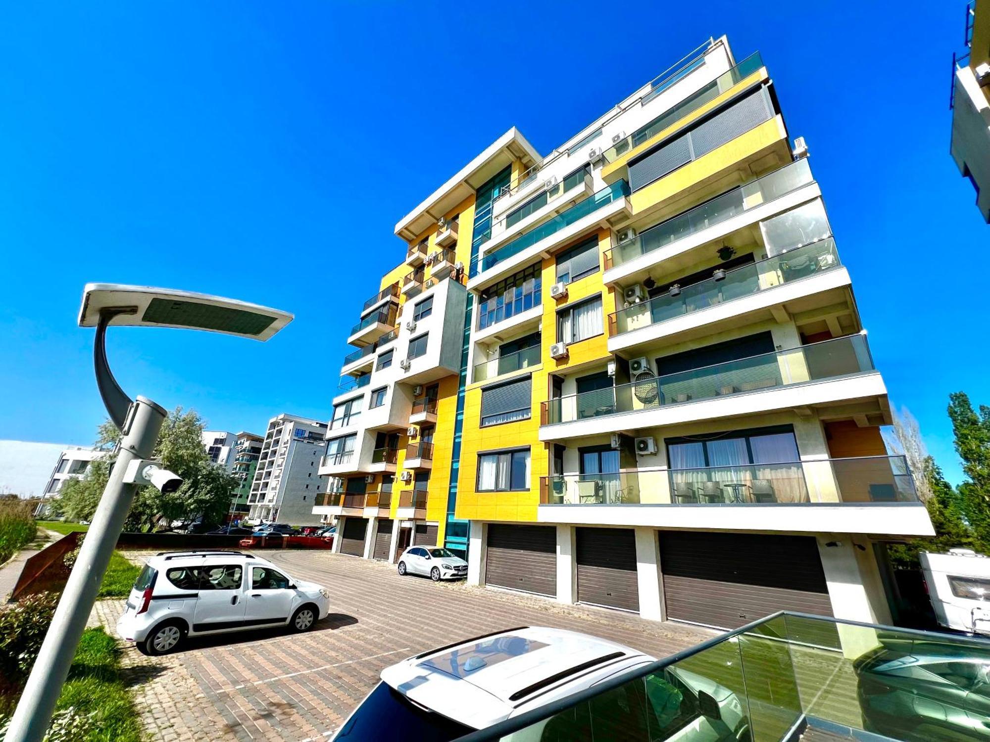 Sophia Lake View Suite Mamaia Esterno foto