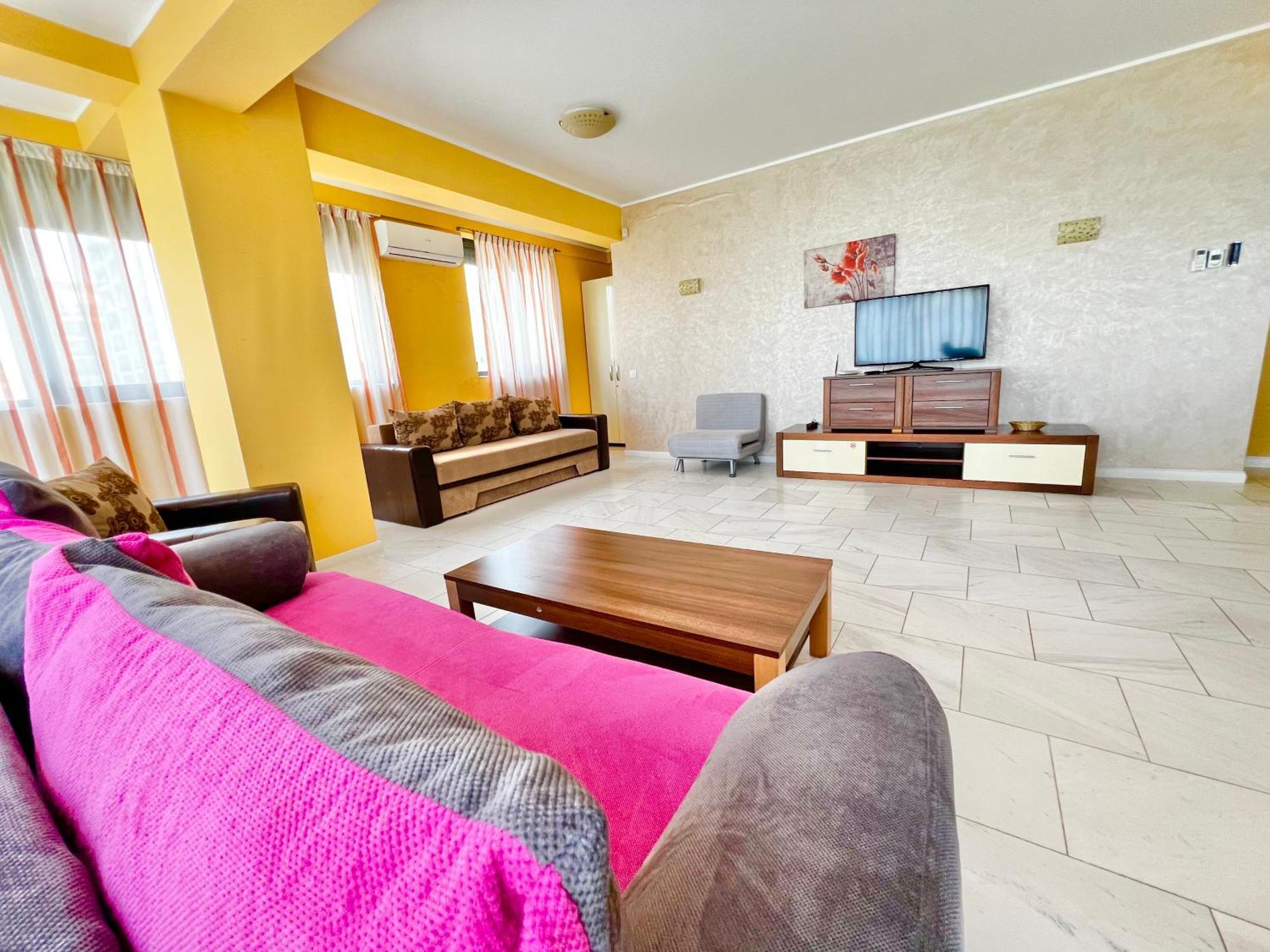 Sophia Lake View Suite Mamaia Esterno foto